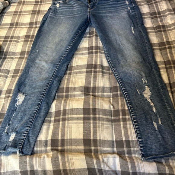 Hung dry, used, no holes other than design - Picture 1 of 3